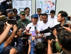 PERIKANAN: Tinjau TPI Karangsong, Menteri Trenggono Bilang Indramayu Siap Suplai Ikan untuk Nataru dan Lebaran 2025