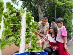URBAN FARMING: DKPP Kota Surabaya Wujudkan Urban Farming Melalui “Bazar Tani Vol. 3”