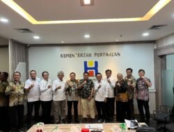 KELAPA SAWIT: Bukan Sekadar Minyak, Kelapa Swit Jadi Ladang Rejeki Baru bagi Peternak