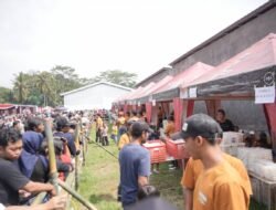 DURIAN: Tumpah Ruah Warga di Festival Durian di Jatinom, Klaten