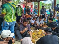 DURIAN: Ramainya Festival Durian Songgon di Desa Songgon, Kabupaten Banyuwangi, Jawa Timur