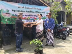 KOPI: Dorong Ekonomi dan Konservasi, Ribuan Bibit Kopi Dibagikan ke Petani Borobudur, Jawa Tengah