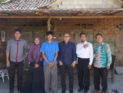 INSPIRATIF: Komitmen Pendidikan Inklusif, Dekan Fakultas Peternakan UGM Temui Keluarga Mahasiswa Penerima Bantuan UKT