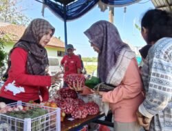 SEMBAKO: Gelar Pasar Tani, Pemkab Rembang Bagikan 300 Voucer buat Tebus Murah