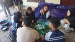 TELUR ASIN: Mahasiswa KKN Undip Kembangkan Dashboard UMKM Telur Asin Kedungsegog, Kabupaten Batang, Jawa Tengah